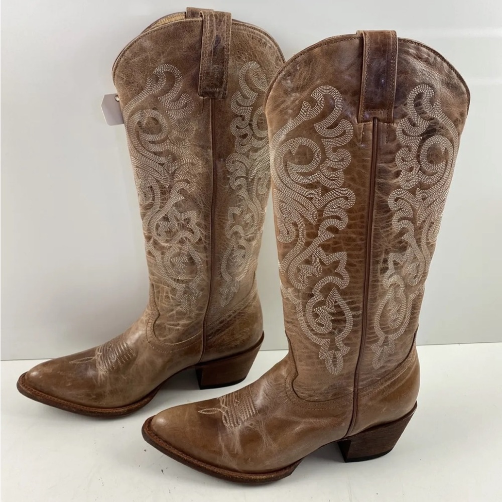 Shyanne cowgirl boots 7.5